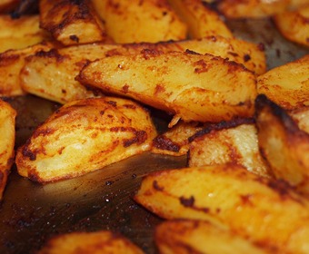 Bara ett av flera sätt att tillaga potatis... Ugnsstekt potatis PS