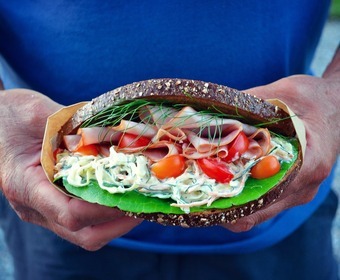 coleslaw i mackan smörgås